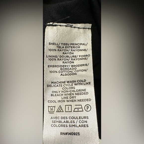 LOFT Puff Sleeve Embroidered Polka Dot Tiered Swing Dress Size Medium - Picture 10 of 10